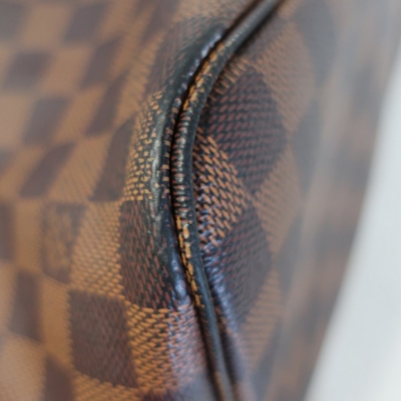 Louis Vuitton Neverfull MM Damier Ebene Tote Bag - Picture 5 of 8